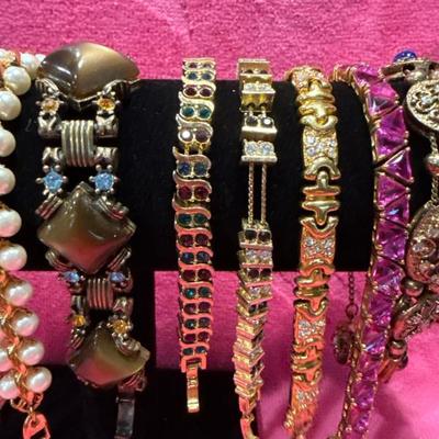 Sale Photo Thumbnail #929