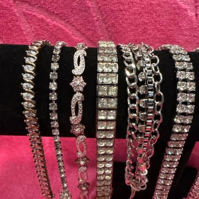 Sale Photo Thumbnail #919