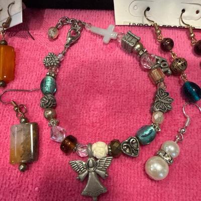 Sale Photo Thumbnail #942