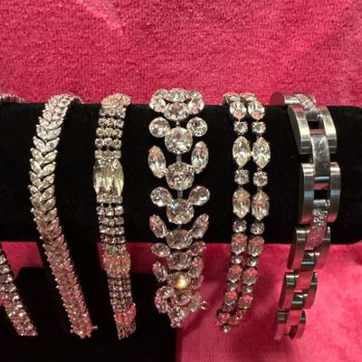 Sale Photo Thumbnail #920