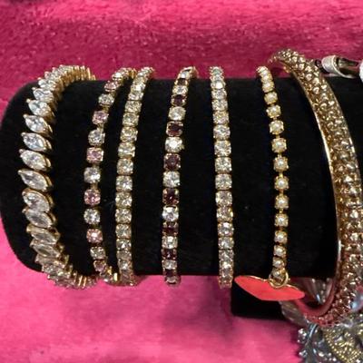 Sale Photo Thumbnail #955