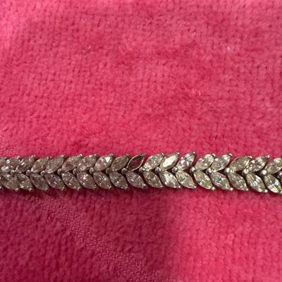 Sale Photo Thumbnail #921