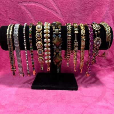 Sale Photo Thumbnail #927