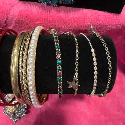 Sale Photo Thumbnail #957