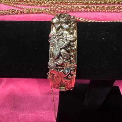 Sale Photo Thumbnail #897