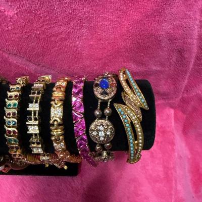 Sale Photo Thumbnail #930