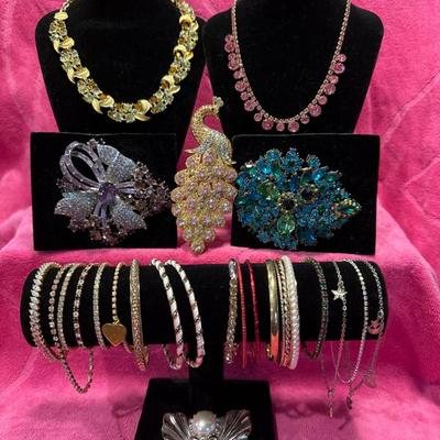 Sale Photo Thumbnail #946