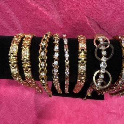 Sale Photo Thumbnail #915