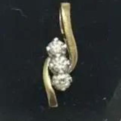 14K Yellow Gold Diamond Pendant 1/2 ct. Total Weight 