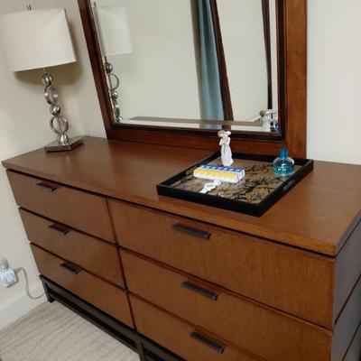 Sale Photo Thumbnail #119