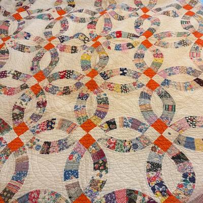 Vintage Double Wedding Ring Quilt 80” X 75” Circa 1930