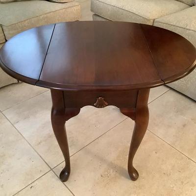 Drop-Leaf Side Table 