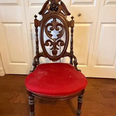 Antique Victorian Walnut Chair