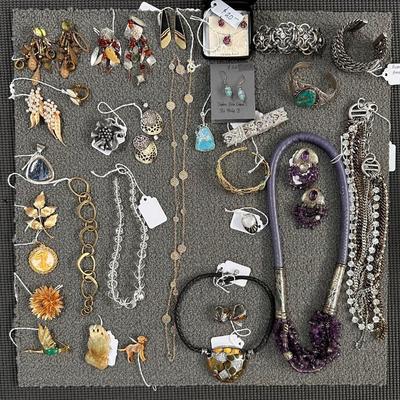 Sale Photo Thumbnail #28