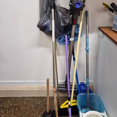 Sale Photo Thumbnail #320