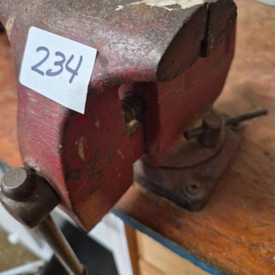 Sale Photo Thumbnail #361