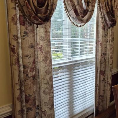 Sale Photo Thumbnail #163