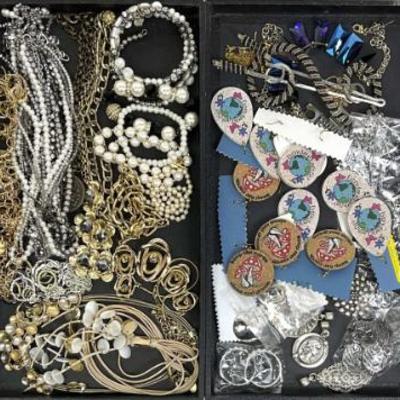 Sale Photo Thumbnail #627