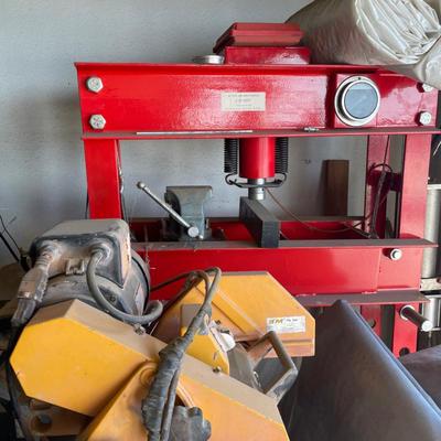 Sale Photo Thumbnail #21