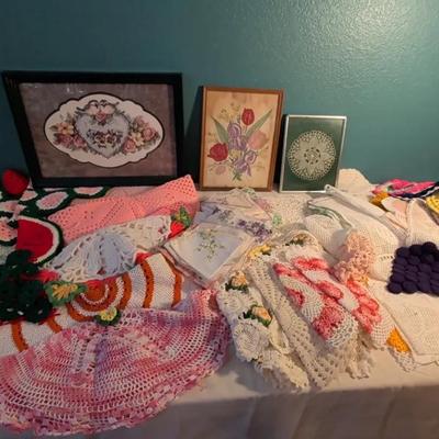 Art, Crochet, Vintage Handkerchiefs & Knit Mystery Lot