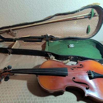 Copy Of Antonius Stradivarius Violin Made In Czechoslovakia