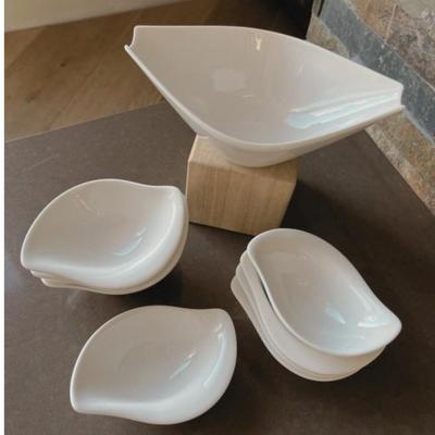 Villeroy & Boch Serving Dish with Dip Bowls – Porcelain Set