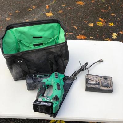 Metabo HPT Cordless 15-Gauge Angled Finish Nailer – Kit