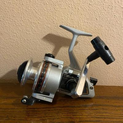 Vintage Daiwa 7350HRL Spinning Reel – Made in Japan
