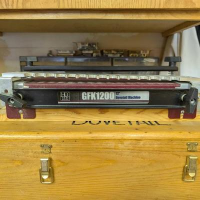 Dovetail Template Machine 