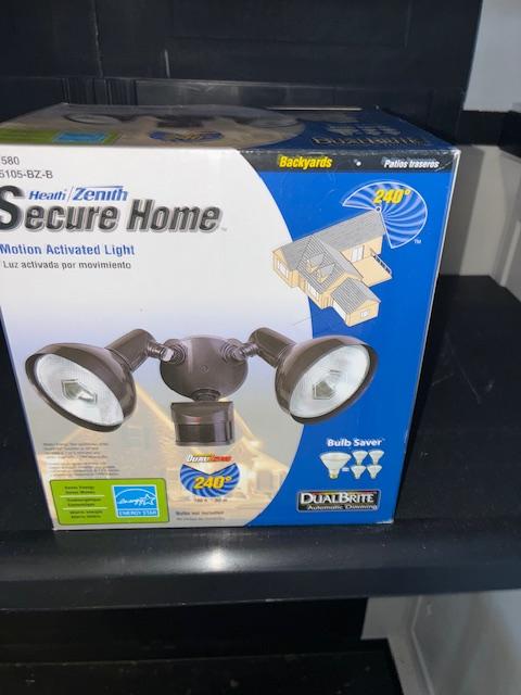 Sale Photo Thumbnail #228