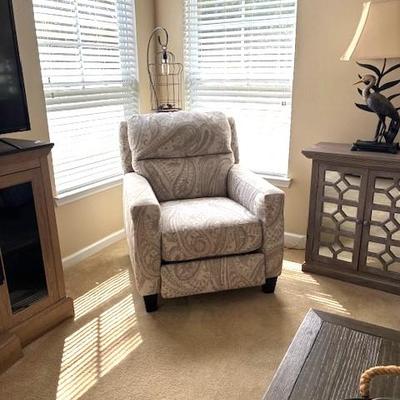 Sale Photo Thumbnail #19