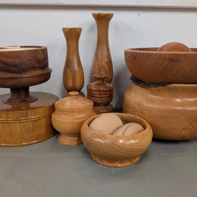 Lot of Hand-Turned Wooden Bowls, Vases & Lidded Containers – Mixed Woods
