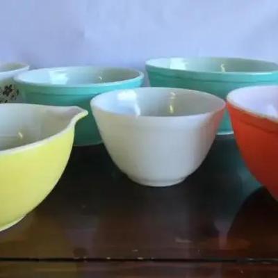 Primary Colors Pyrex Bowls 