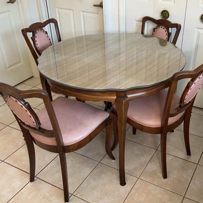 Vintage Mahogany Table W/ Fitted Glass Top + 4 Chairs , 2 leaves