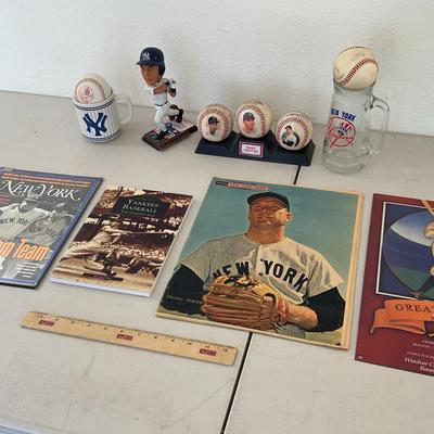 Yankees Lot - Mickey Mantle News, Babe Ruth Plaque, Printed Baseballs 
