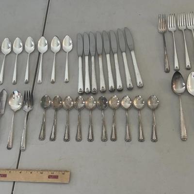 Oneida Bordeaux Prestige Silver-plated Flatware 