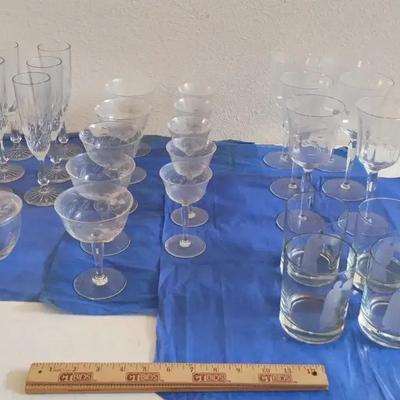 Vintage Etched Glassware - Roman With Shield, Greenery, Crystal++