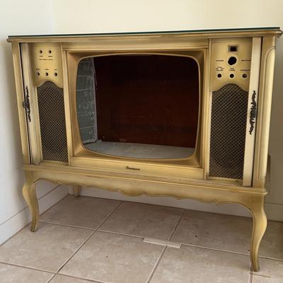 Neoclassical French Country Anonea Hollowed Out Tv/Cabinet 