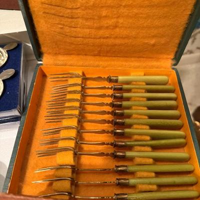 Sale Photo Thumbnail #180