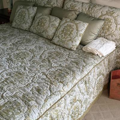 Sale Photo Thumbnail #105