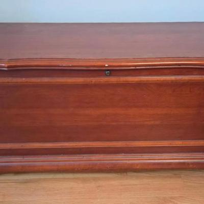 Lane Cedar Chest