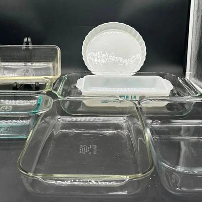 Vintage Pyrex Baking and Pie Dishes