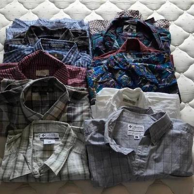 (12) Men's Short Sleeve Button Up Shirts- Chaps, Columbia, Dockers 