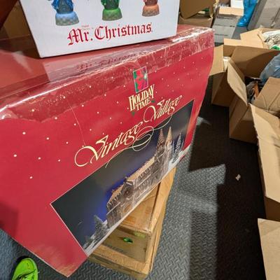 Sale Photo Thumbnail #318