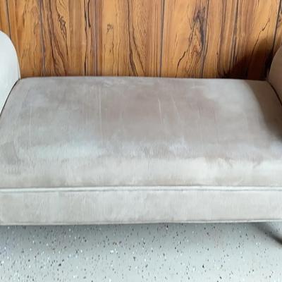 Linon Lillian Upholstered Bench. 