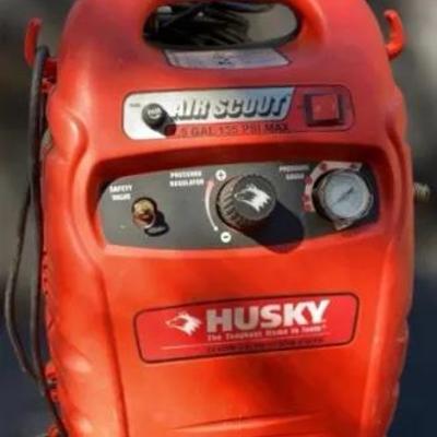 Husky Air Scout 1.5 Gallon 135 PSI Air Compressor