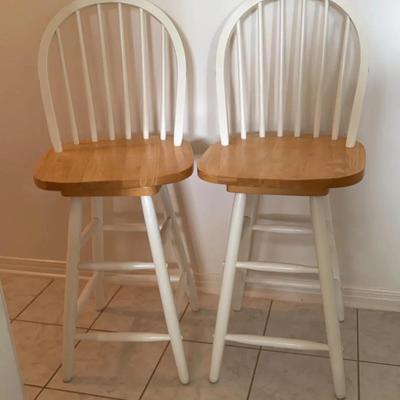 Wood Arrow Back Swivel Bar Stool (2)