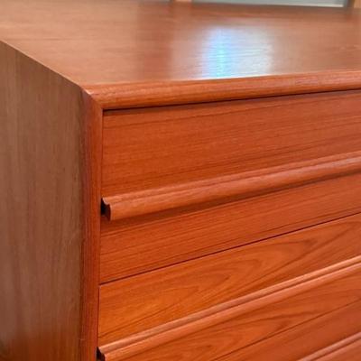 Sale Photo Thumbnail #15