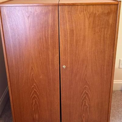 Sale Photo Thumbnail #25