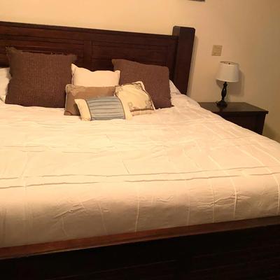 King Size Wood Bed: Headboard, Footboard And Frame